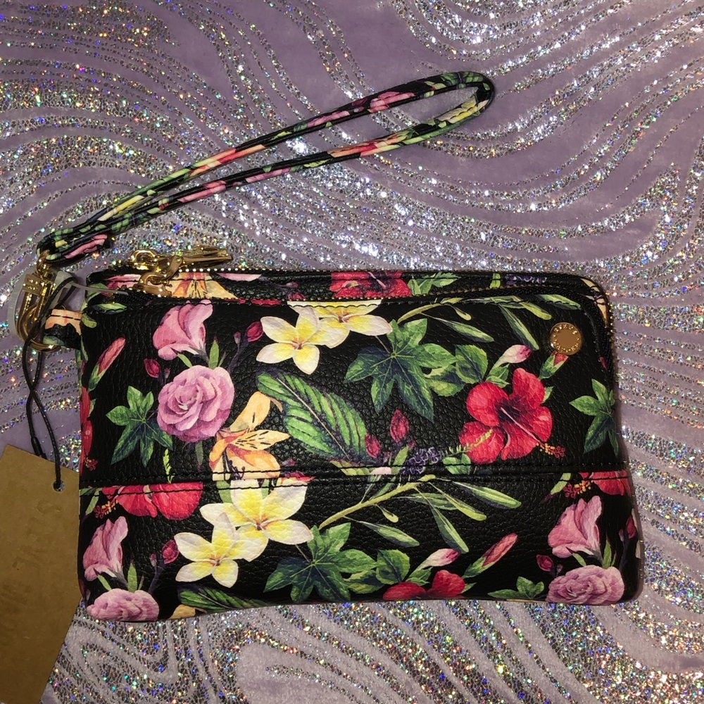 Steve Madden Wristlet